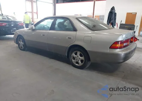 1998 Lexus Es 300 из США, поврежденный, VIN JT8BF28G8W0137005